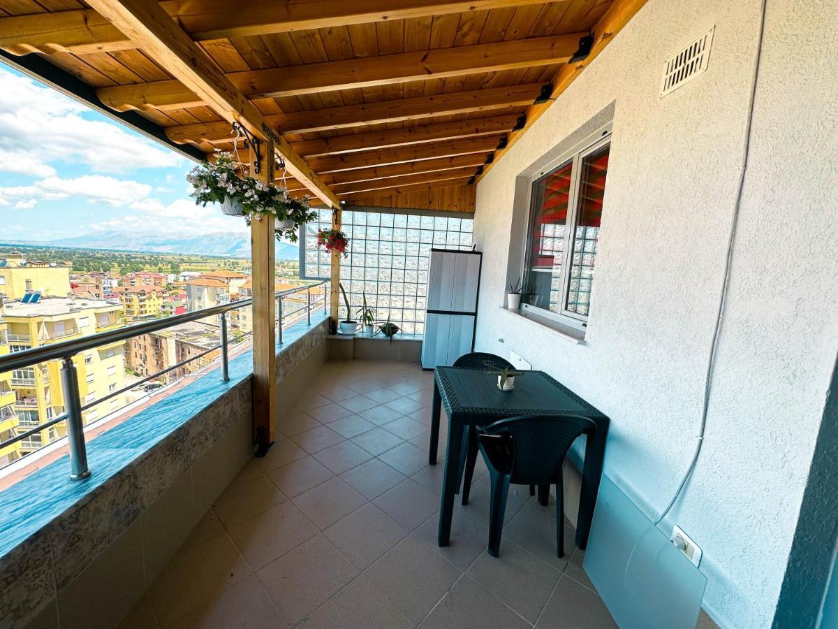 Cozy Elegance Above Korca Apartment Exterior photo