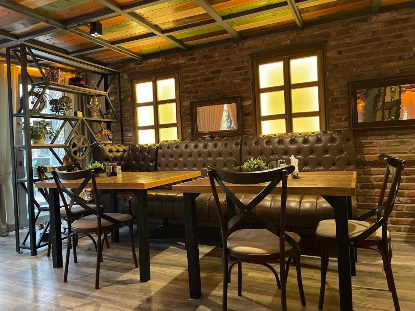 Cozy Elegance Above Korca Apartment Exterior photo